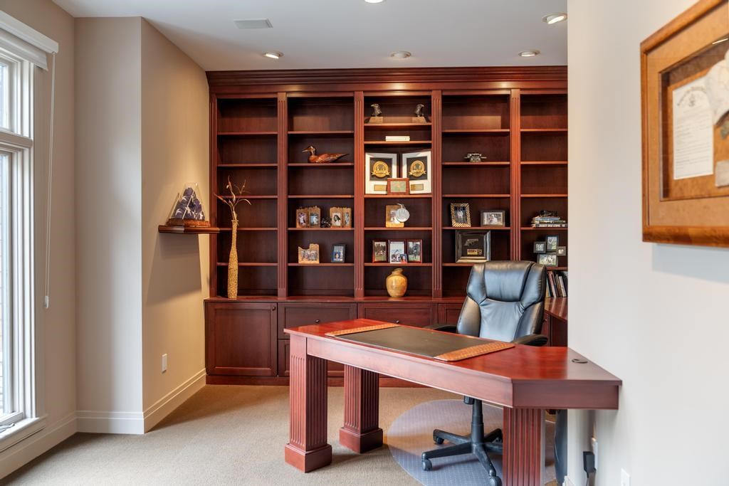 6579 Woods Creek Drive