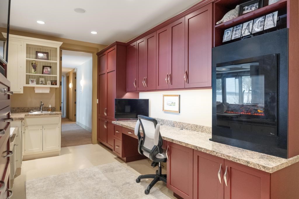 6579 Woods Creek Drive