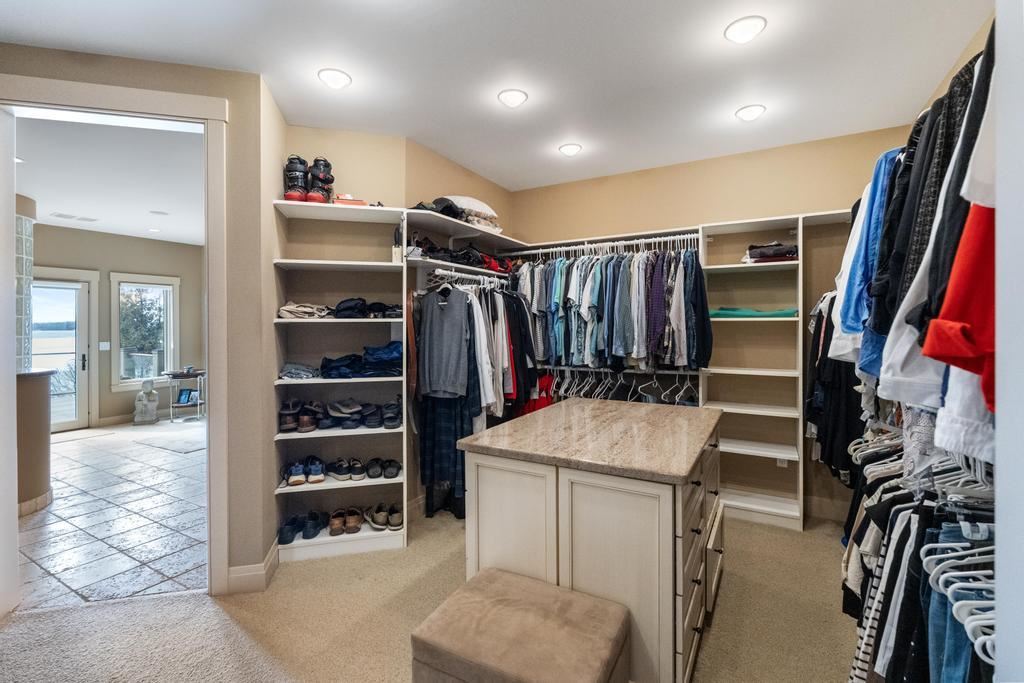 6579 Woods Creek Drive