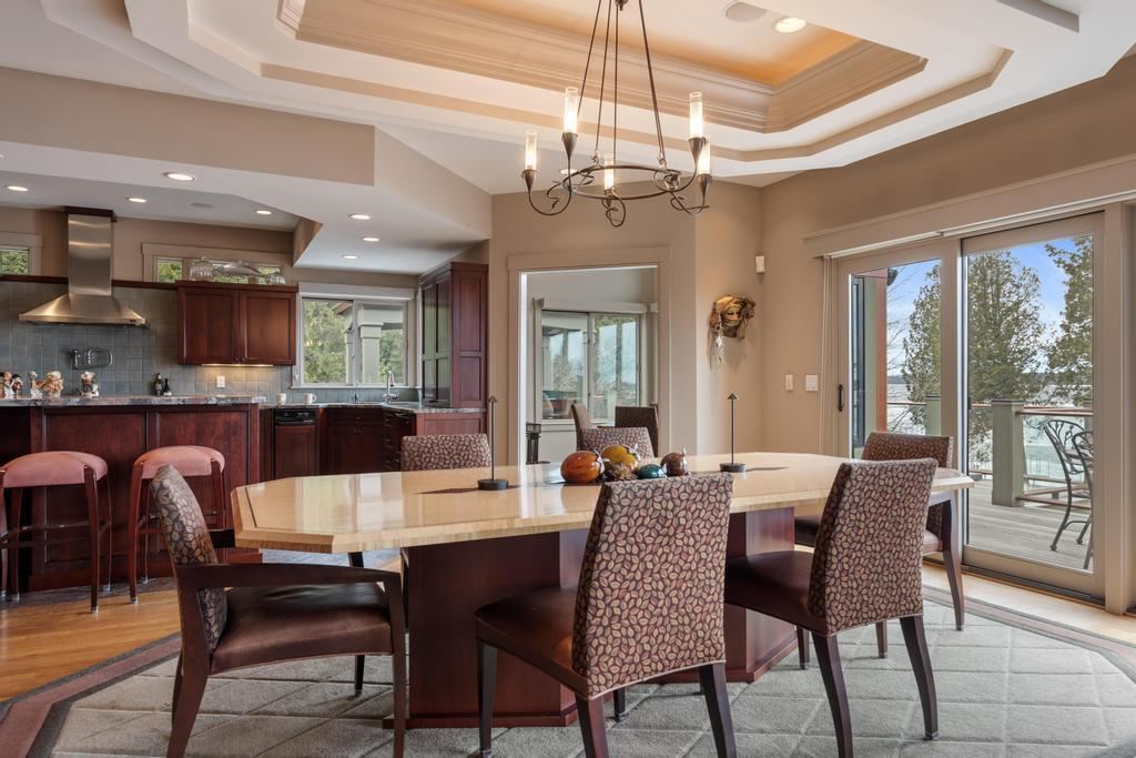 6579 Woods Creek Drive