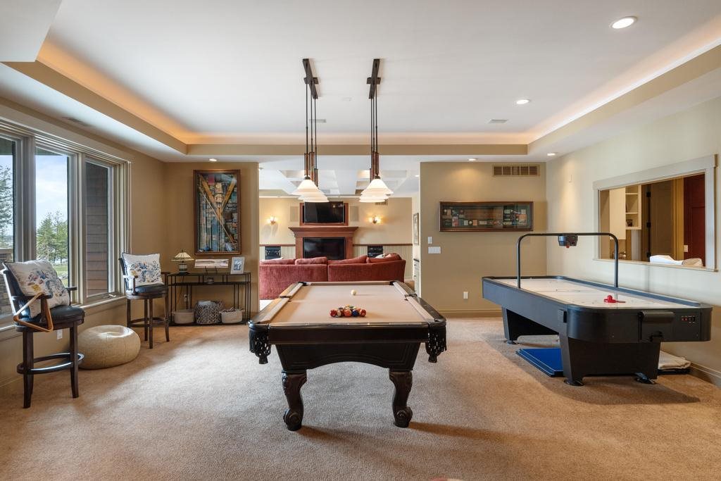 6579 Woods Creek Drive