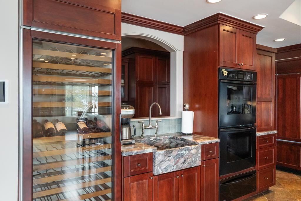 6579 Woods Creek Drive