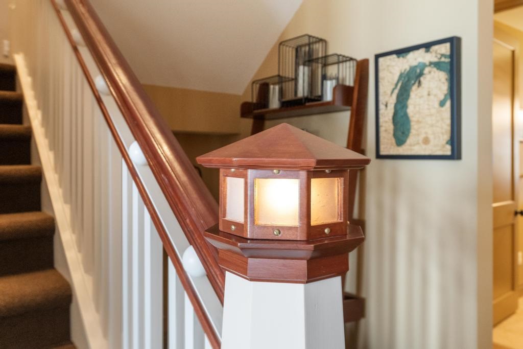 6579 Woods Creek Drive