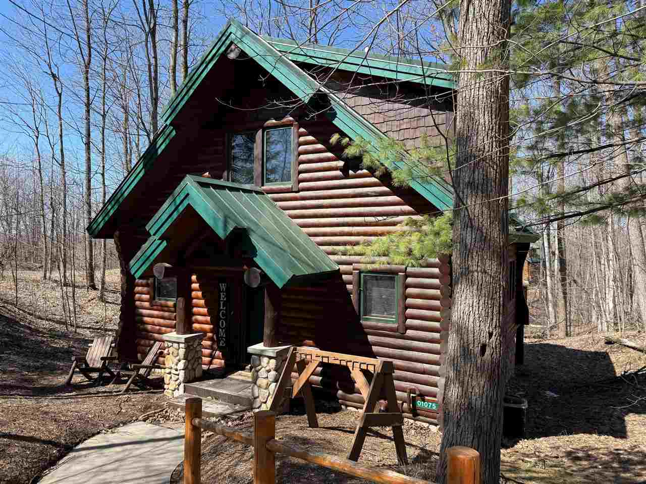 1075 Cabin Drive Unit: Unit #818 "D" / Door #818