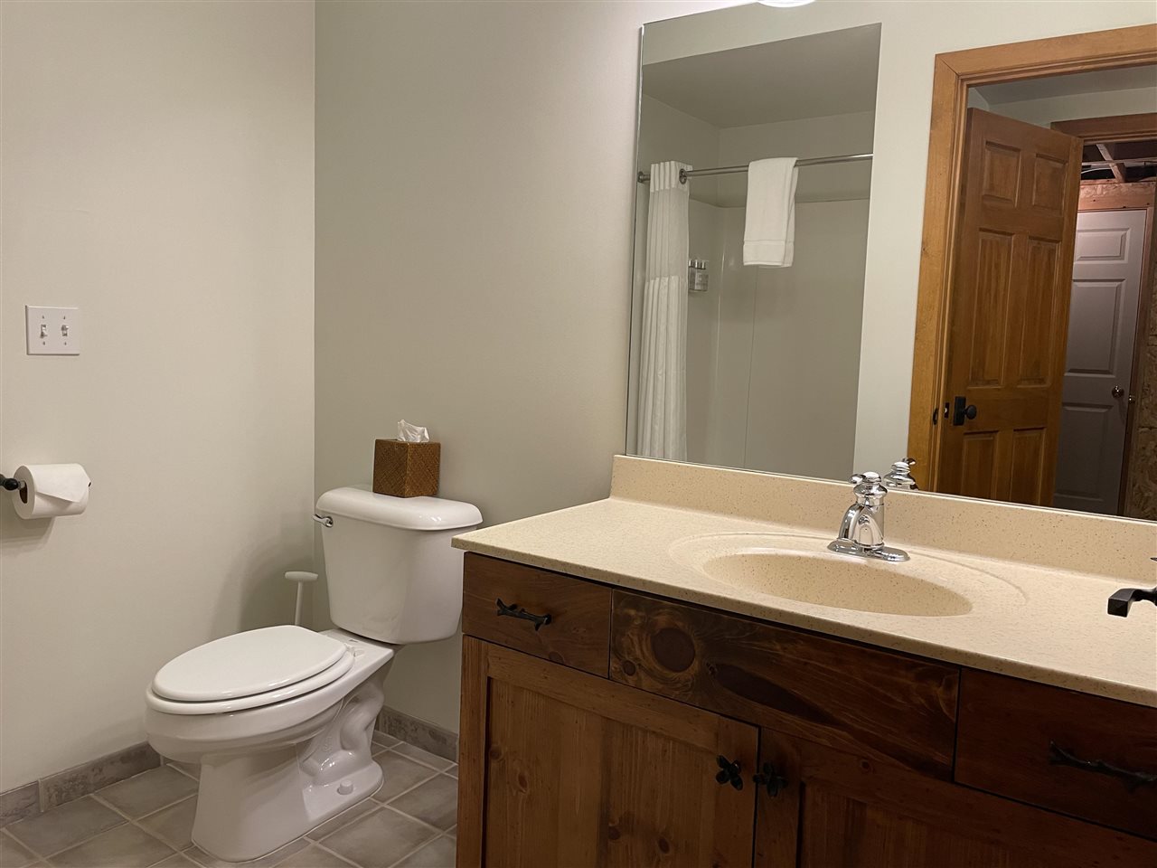 1075 Cabin Drive Unit: Unit #818 "D" / Door #818