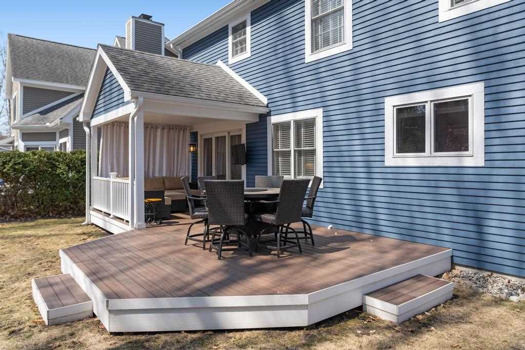 627 Forest Park Lane