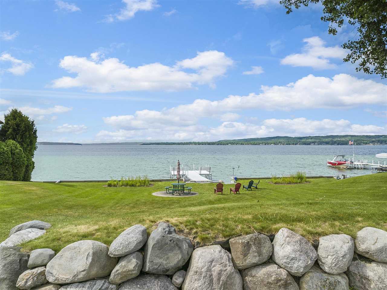 627 Forest Park Lane