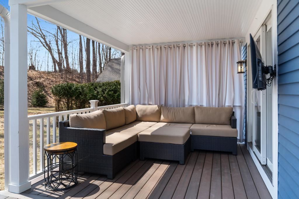 627 Forest Park Lane