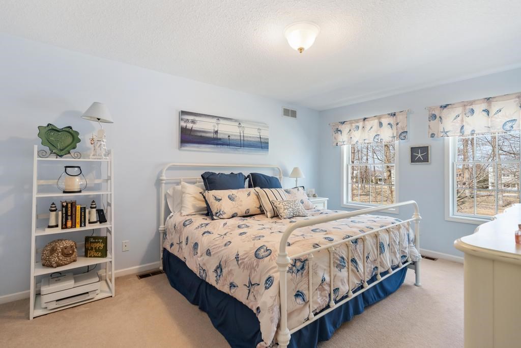 627 Forest Park Lane