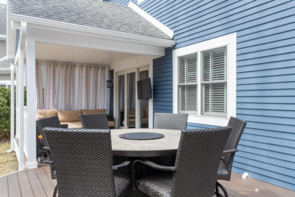 627 Forest Park Lane