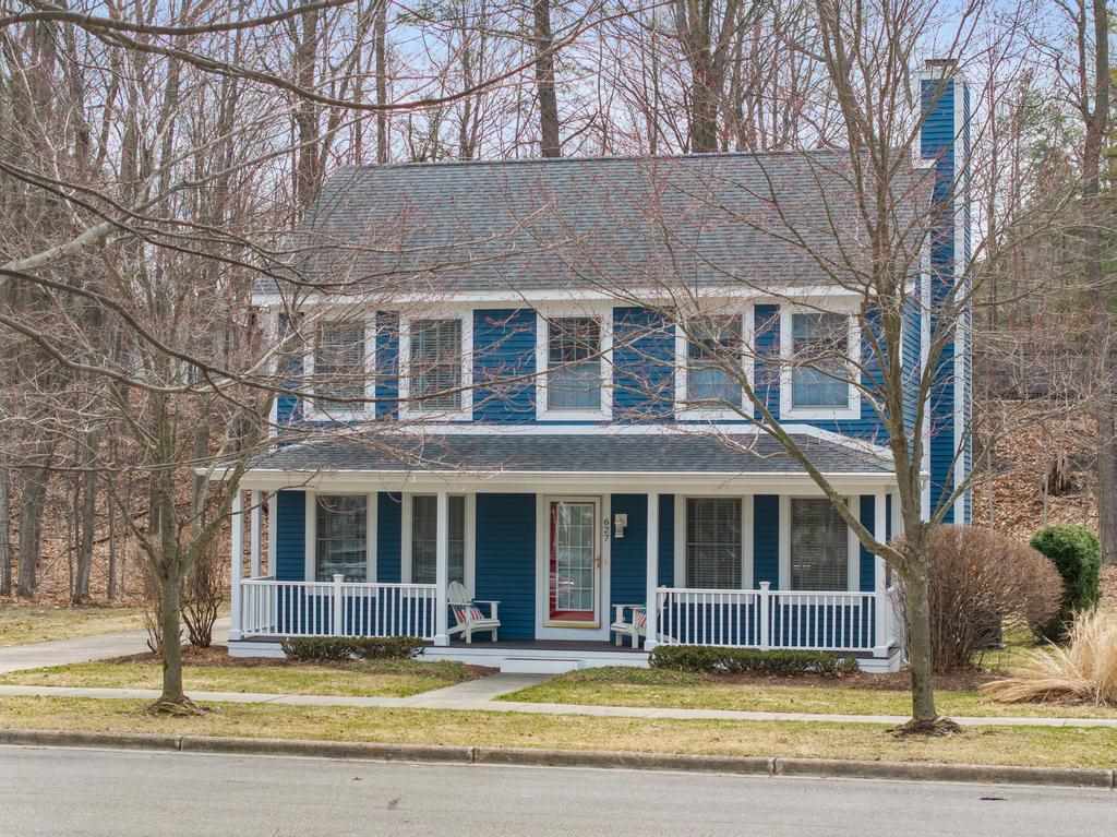 627 Forest Park Lane