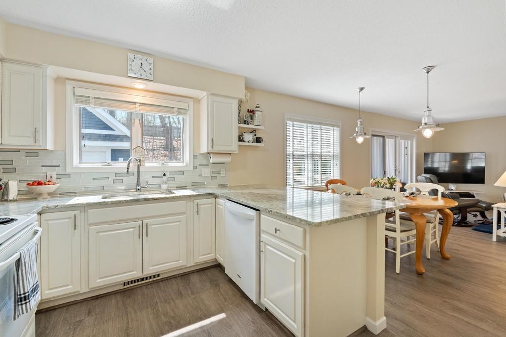 627 Forest Park Lane