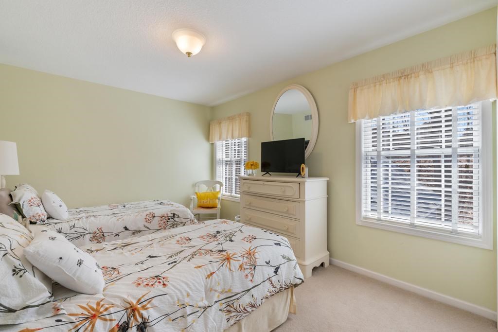 627 Forest Park Lane