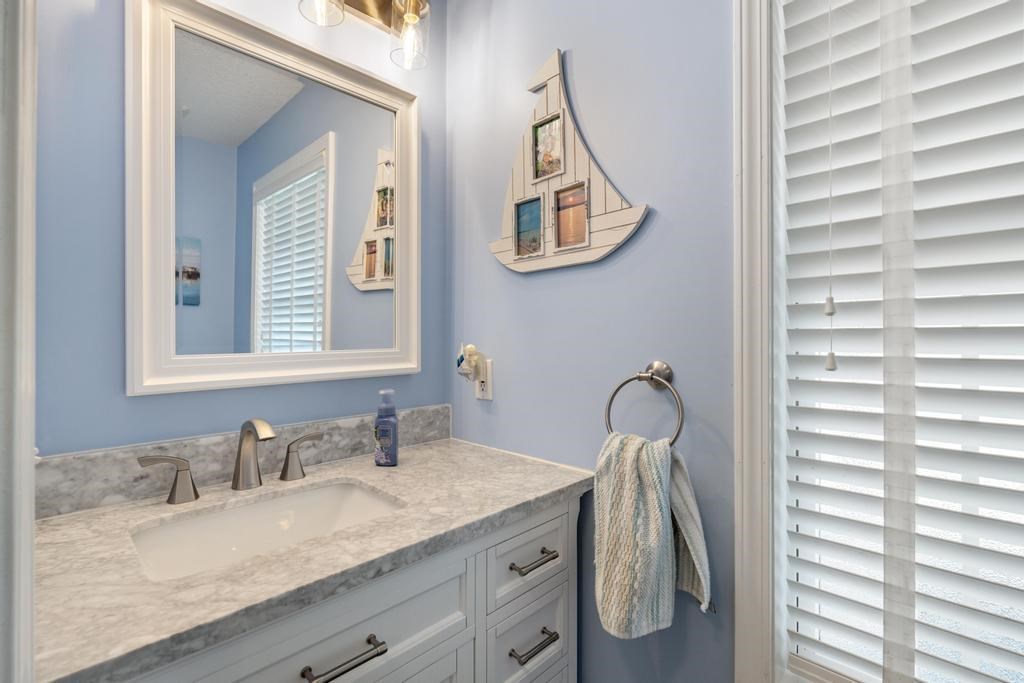 627 Forest Park Lane