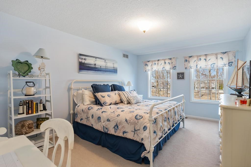 627 Forest Park Lane