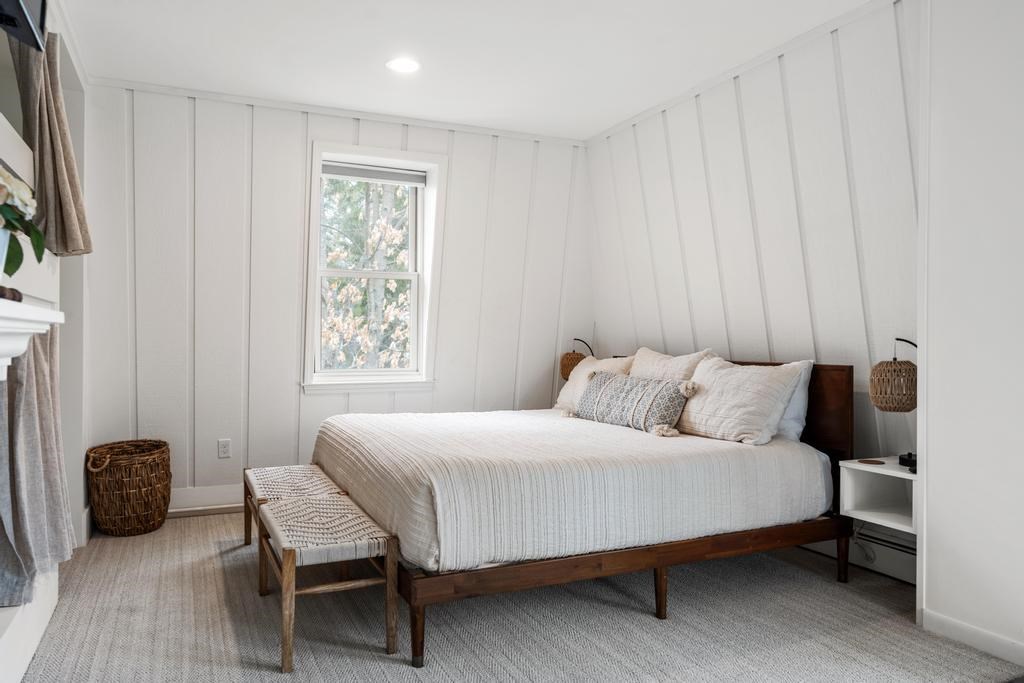 2027 North Shore Drive