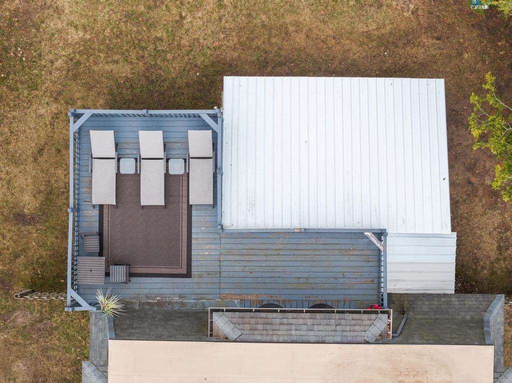 2027 North Shore Drive