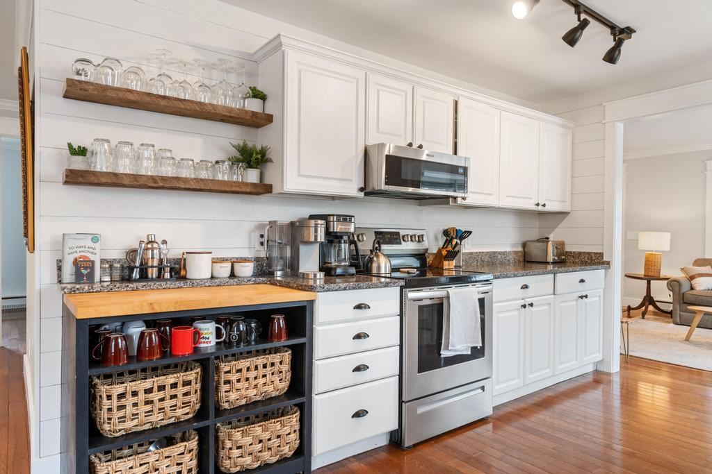 2027 North Shore Drive