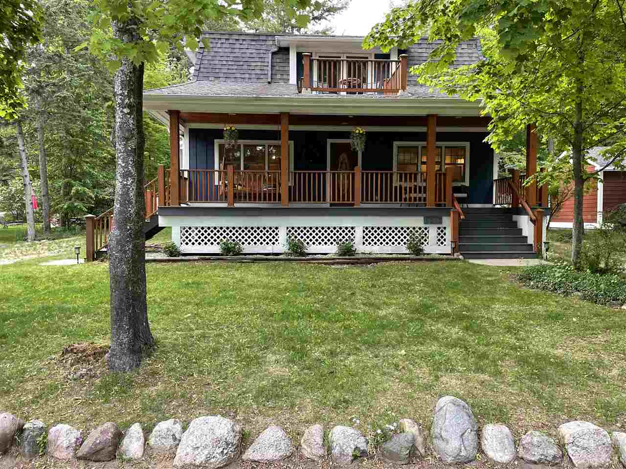 2027 North Shore Drive