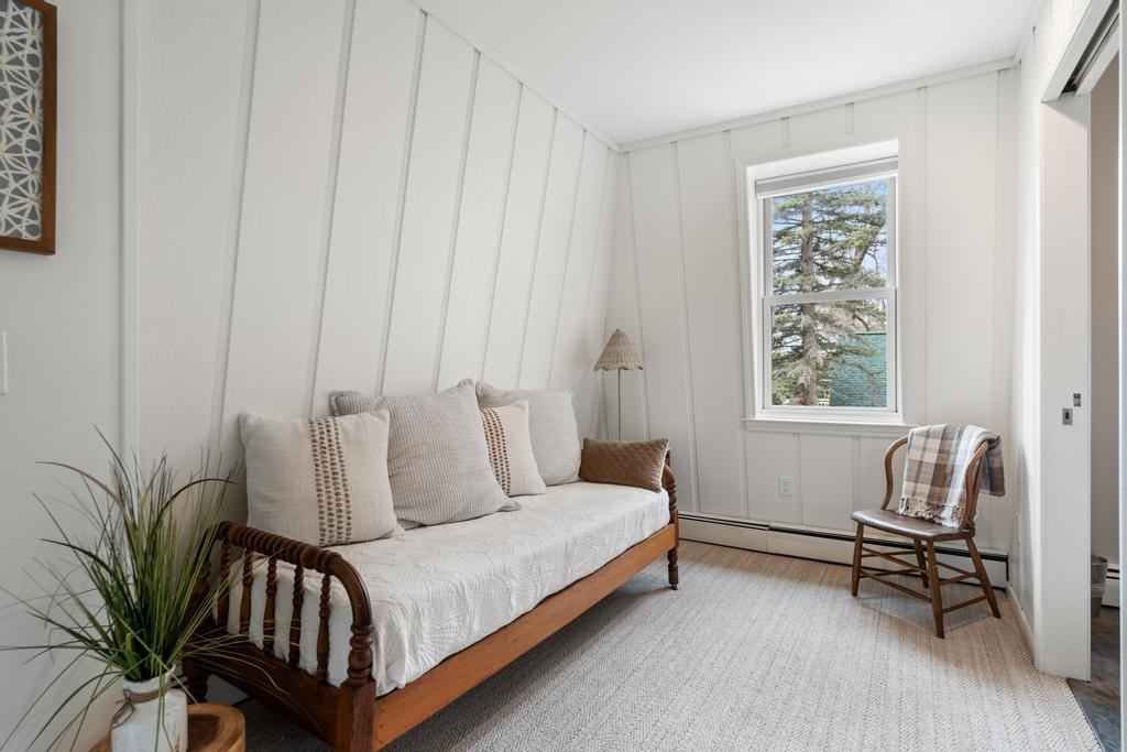 2027 North Shore Drive