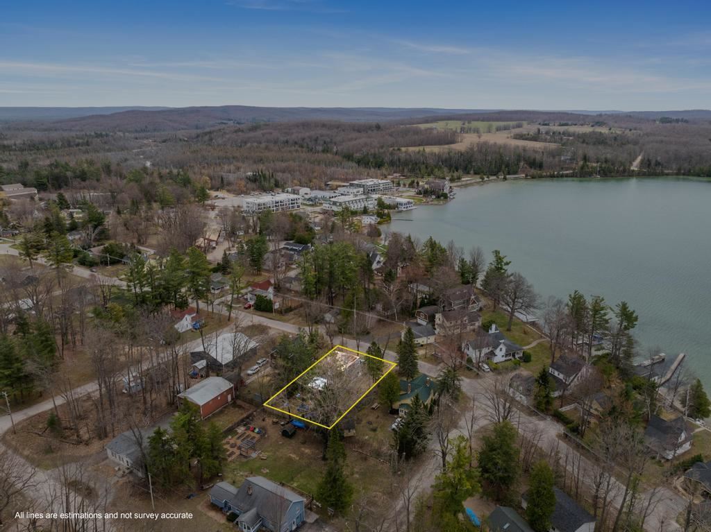 2027 North Shore Drive