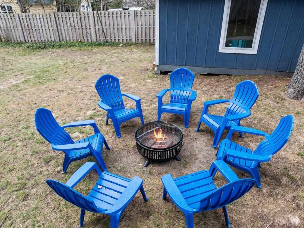 2027 North Shore Drive