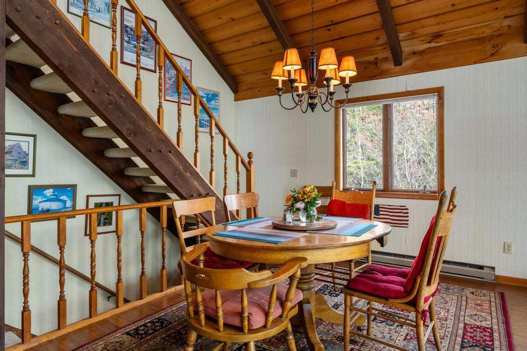 1397 Mountain Road