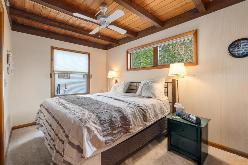 1397 Mountain Road