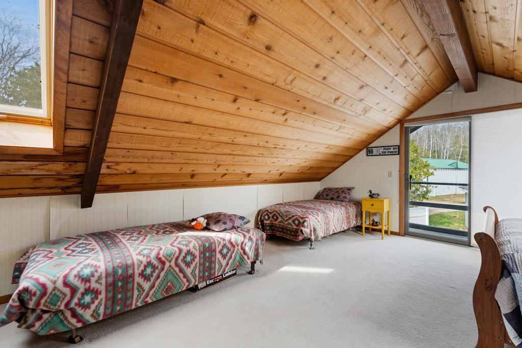 1397 Mountain Road