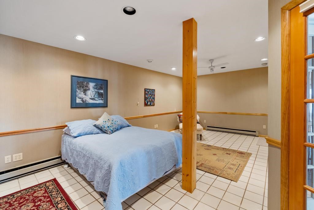 1397 Mountain Road