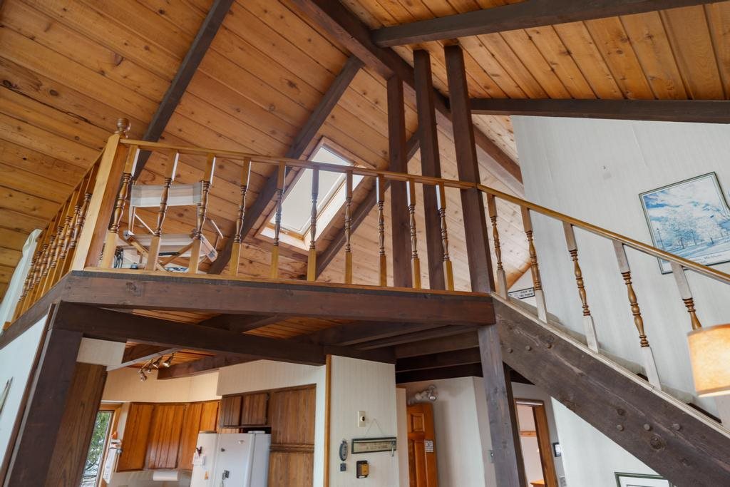1397 Mountain Road