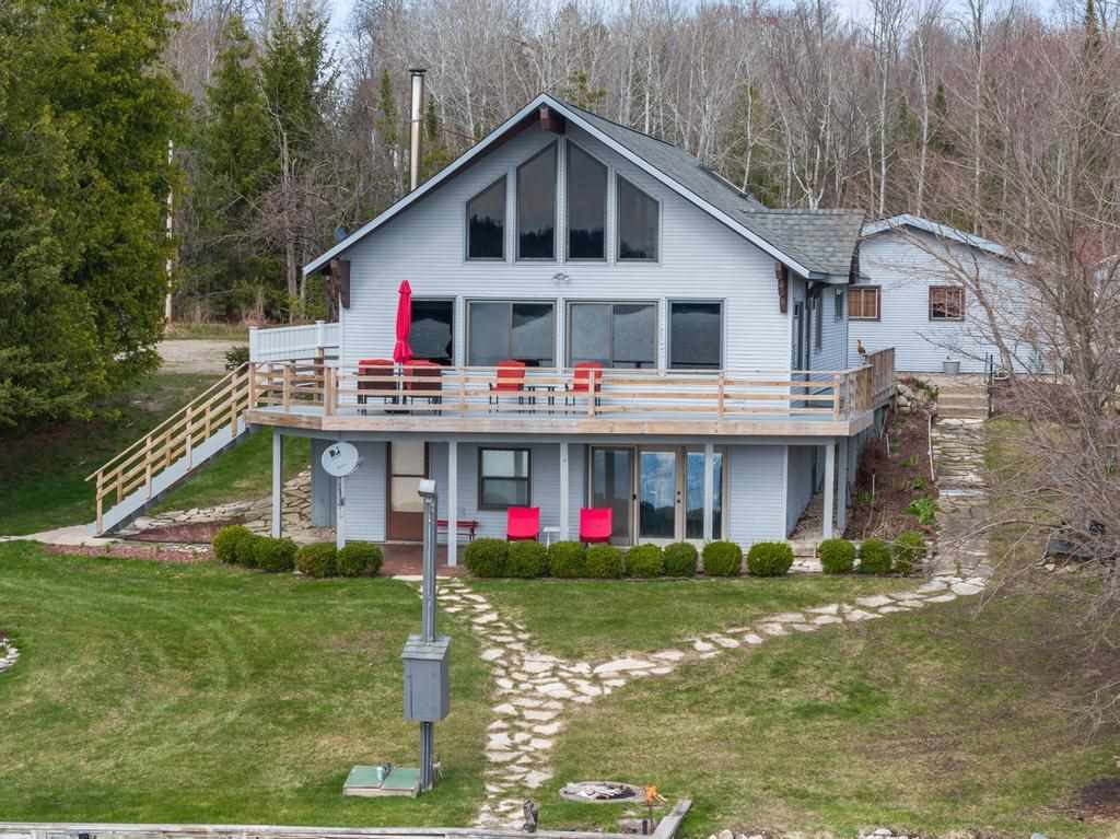 1397 Mountain Road