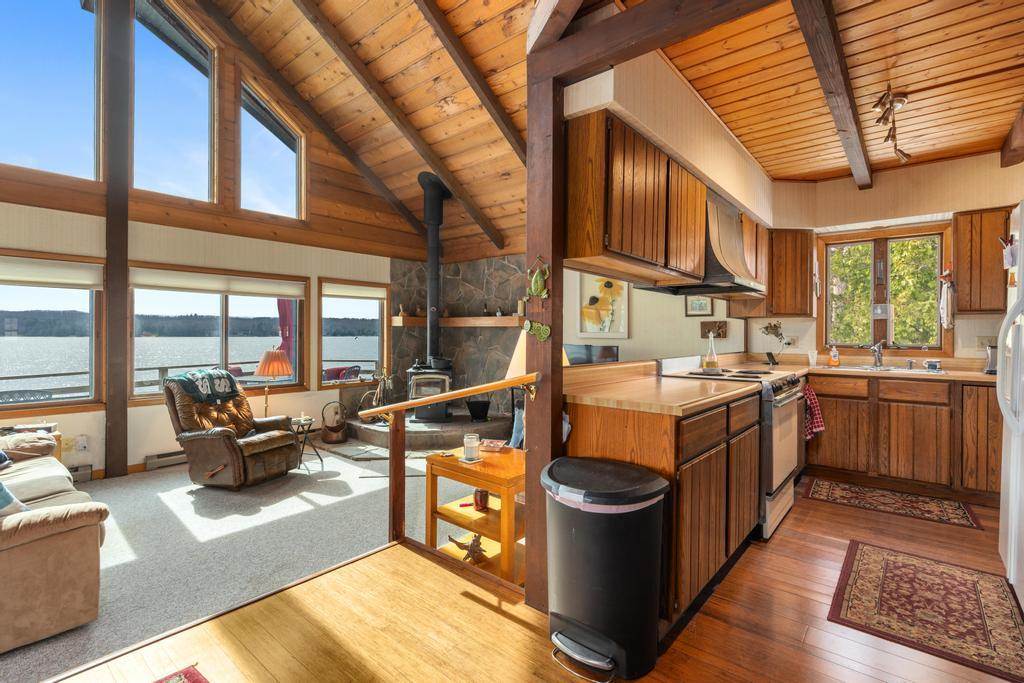 1397 Mountain Road
