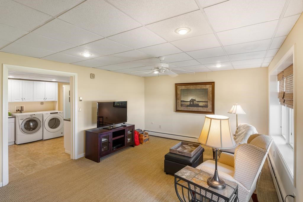 4922 Poplar Lane