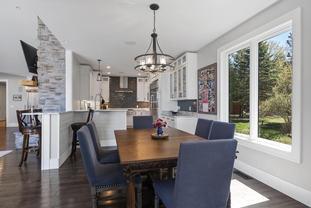 4435 Lake Shore Drive