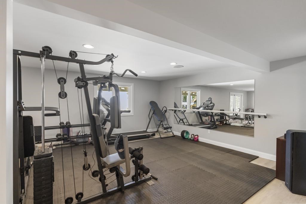 4435 Lake Shore Drive