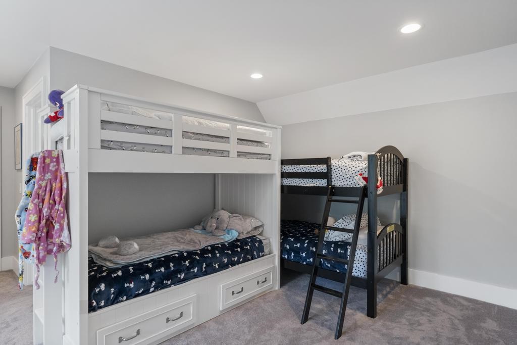 4435 Lake Shore Drive