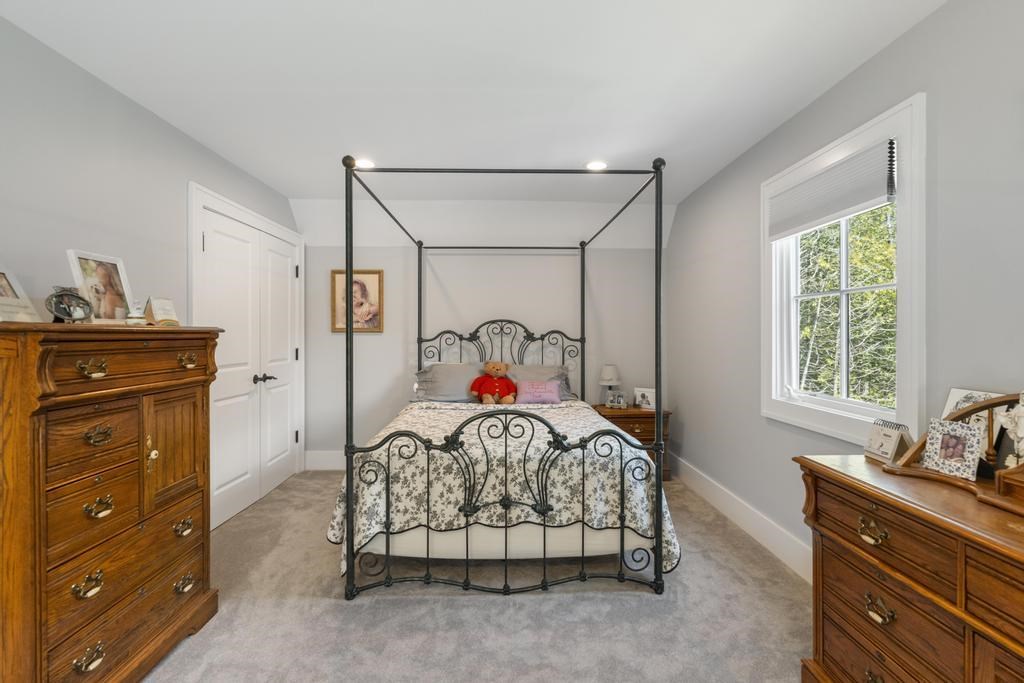 4435 Lake Shore Drive