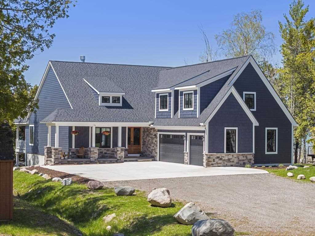 4435 Lake Shore Drive