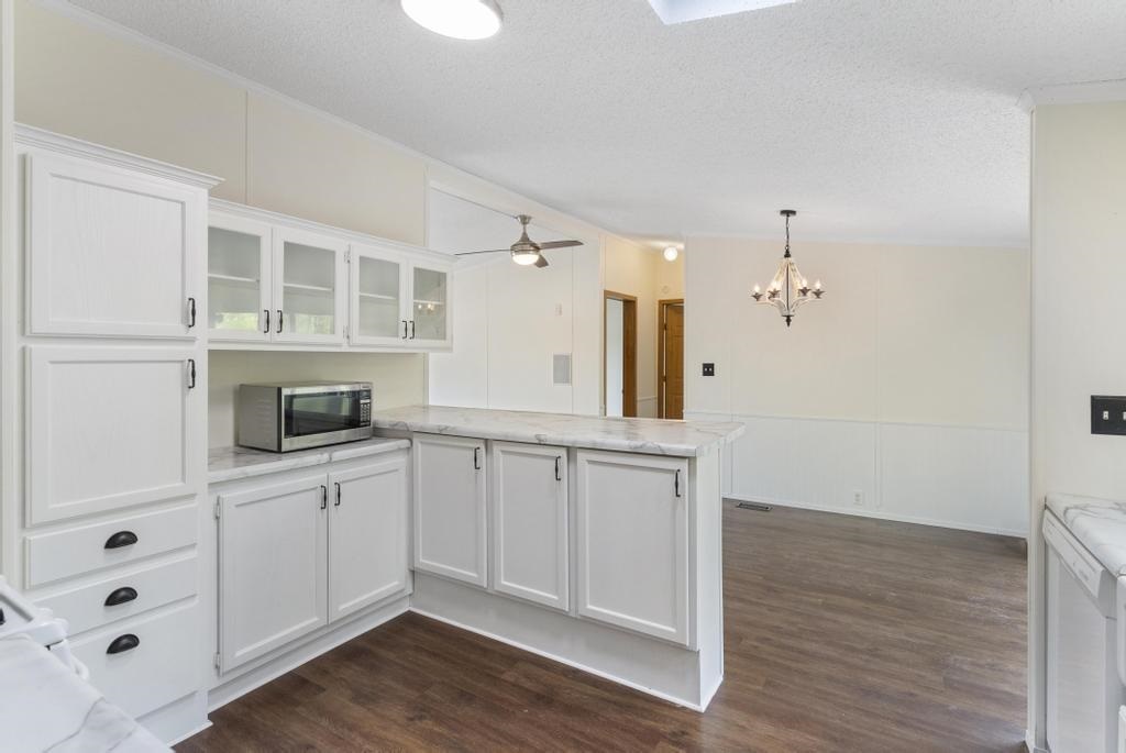 7245-83 Upper Kelsey Drive