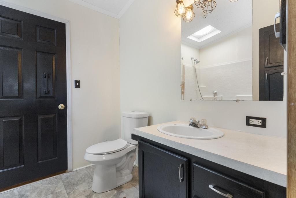 7245-83 Upper Kelsey Drive