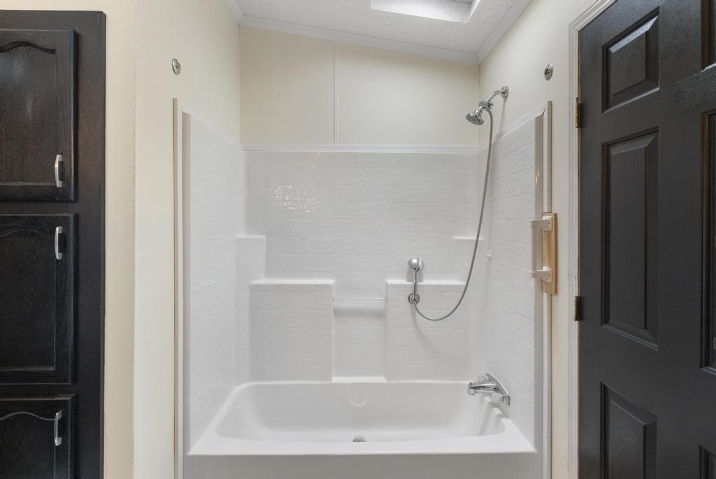 7245-83 Upper Kelsey Drive