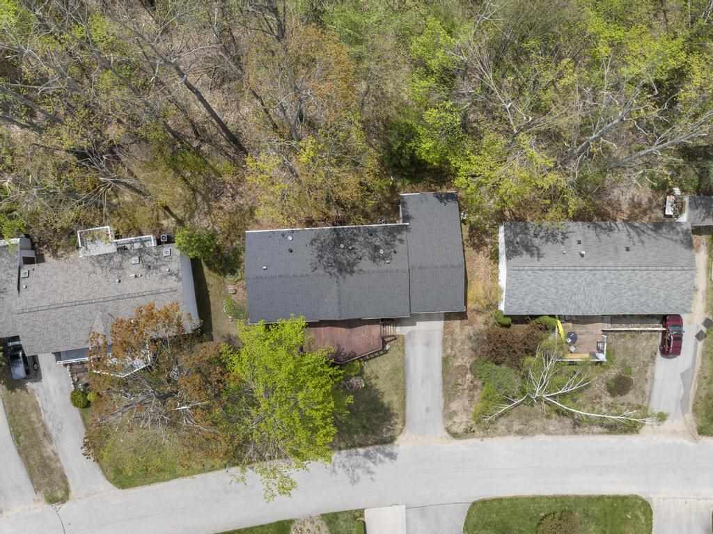 7245-83 Upper Kelsey Drive