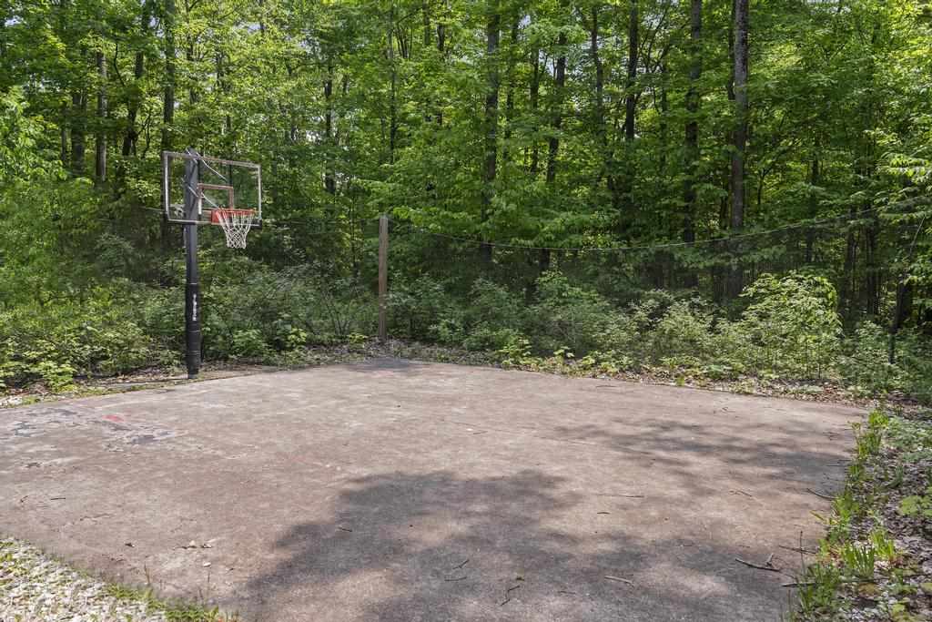 1367 Zink Road