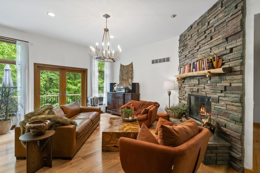 1367 Zink Road