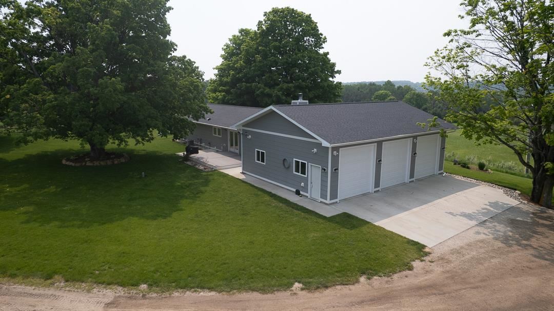 8512 Dutchman Bay Road