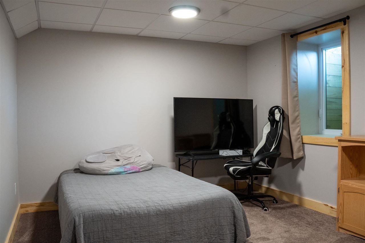 8512 Dutchman Bay Road