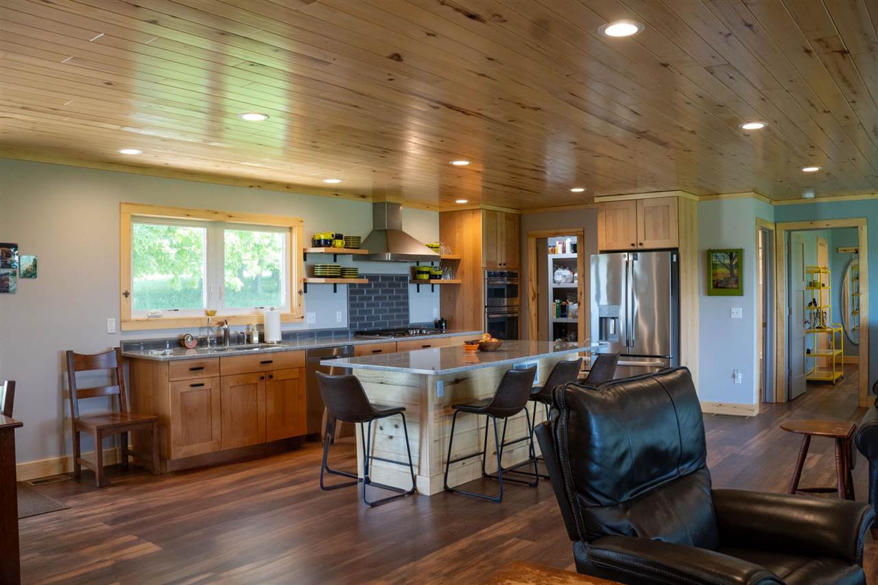 8512 Dutchman Bay Road