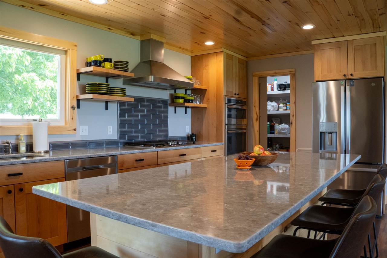 8512 Dutchman Bay Road