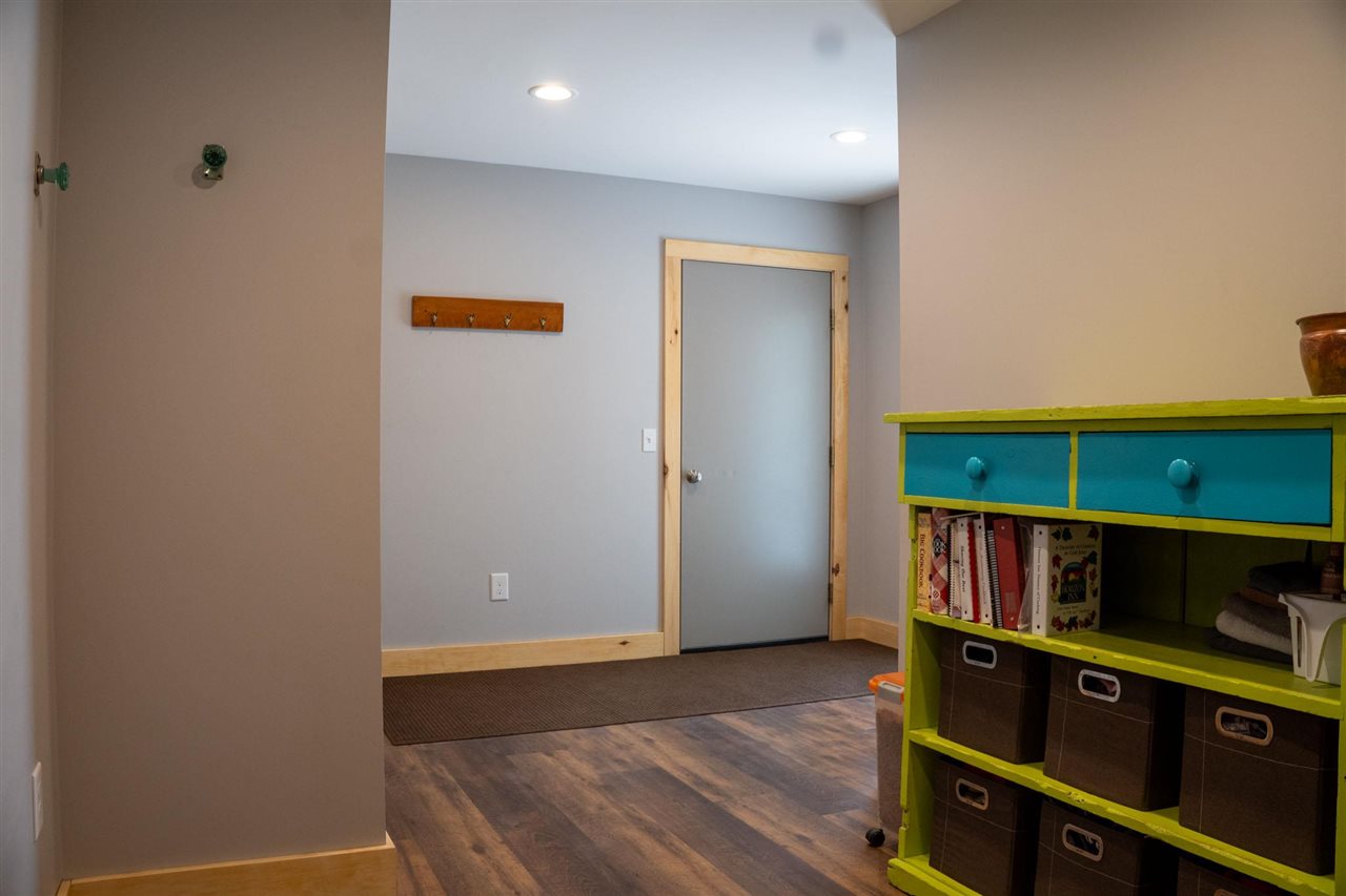 8512 Dutchman Bay Road